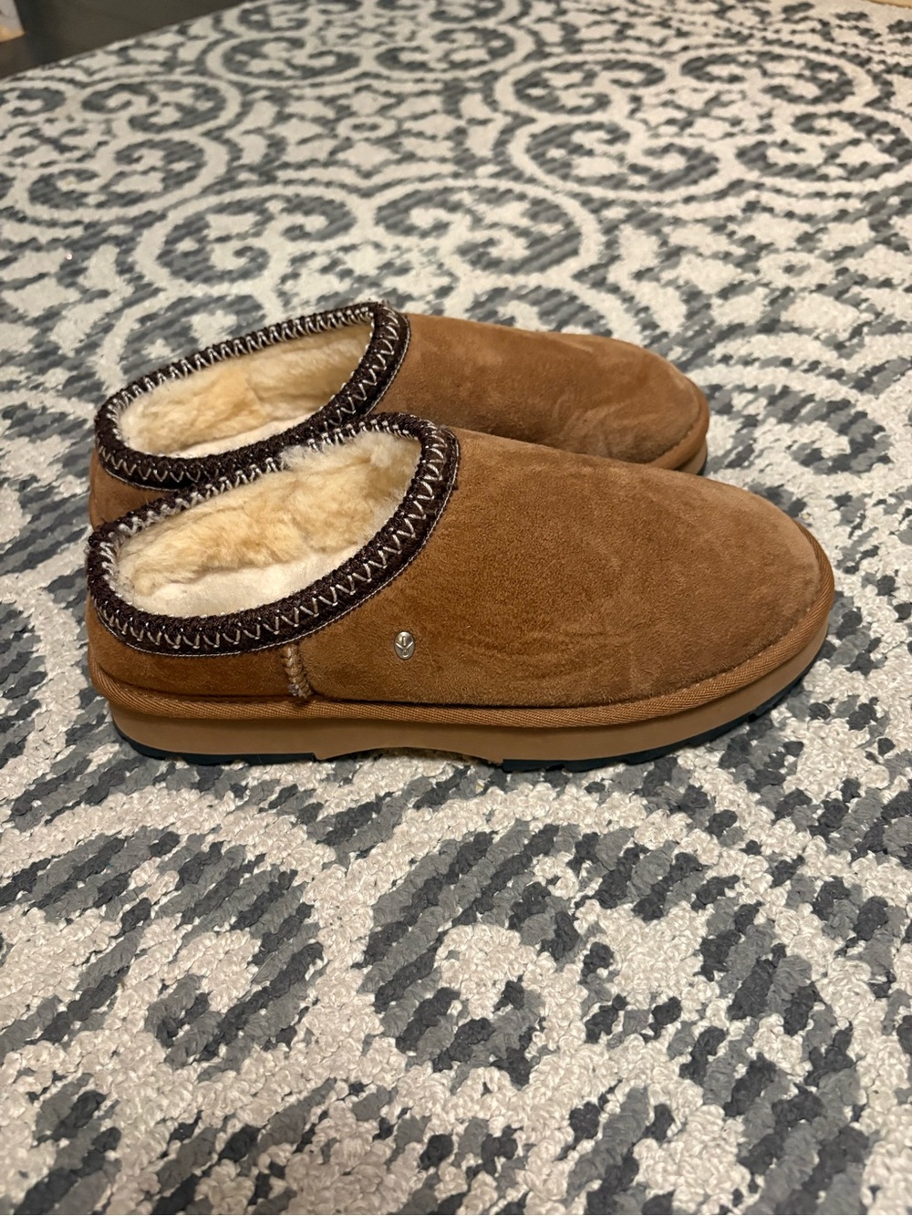 Emu Women's Chestnut Brown Suede Shearling Lined Slip-On Slippers